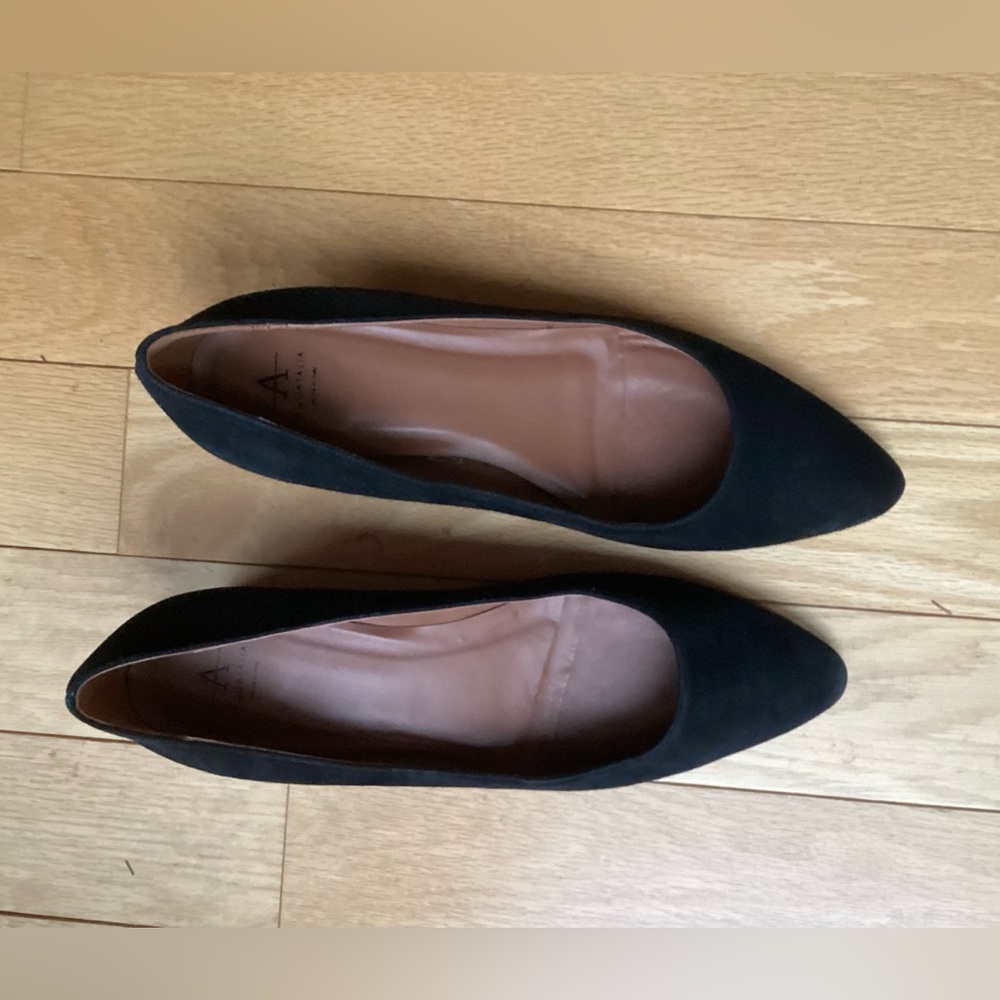 Aquatalia Pasha Black Suede Weatherproof Block Heel Pumps Size 12M - Picture 5 of 10